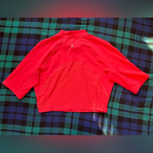 Lululemon coral mock neck top - Picture 2 of 3